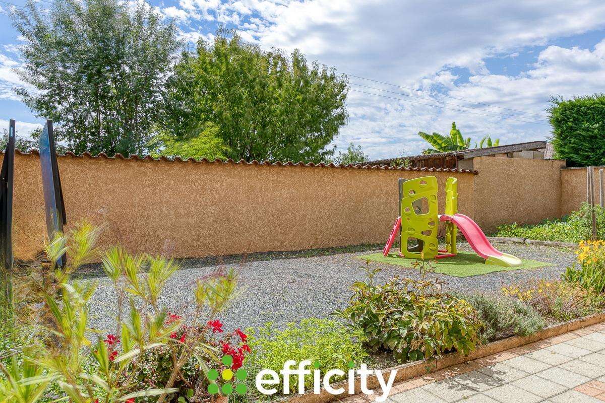 Maison à LA CHAPELLE-DE-GUINCHAY