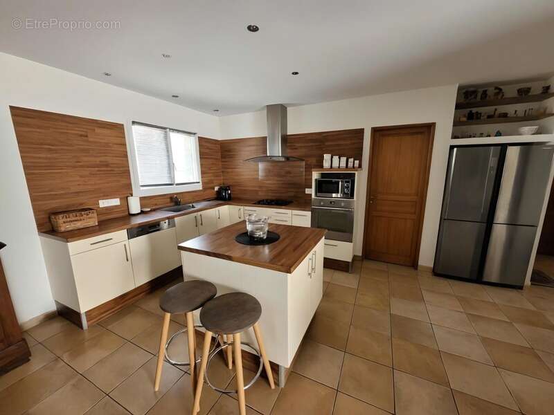 Maison à PUY-DU-LAC