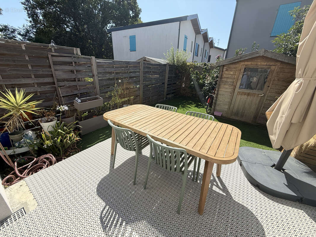 Maison à PAREMPUYRE