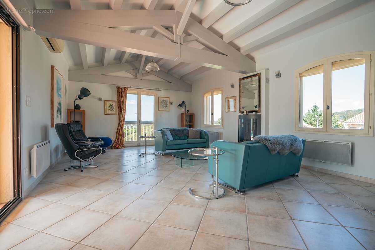 Maison à CAUNES-MINERVOIS