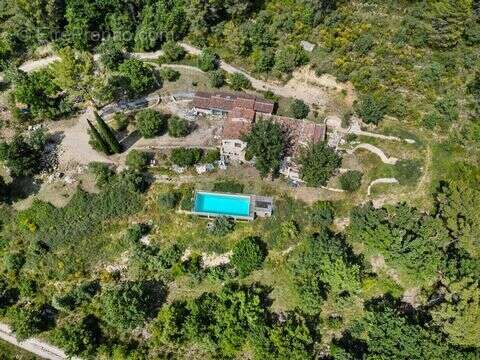 Maison à TOURRETTES