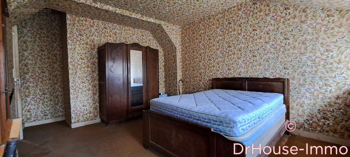 Maison à SAINT-MELOIR-DES-ONDES