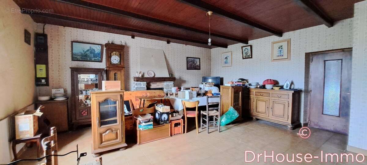 Maison à SAINT-MELOIR-DES-ONDES