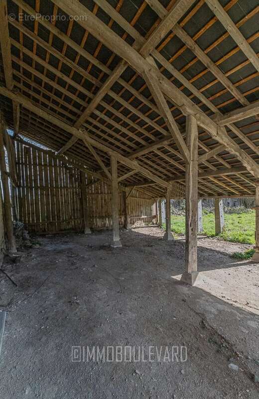 Maison à MONTEL-DE-GELAT