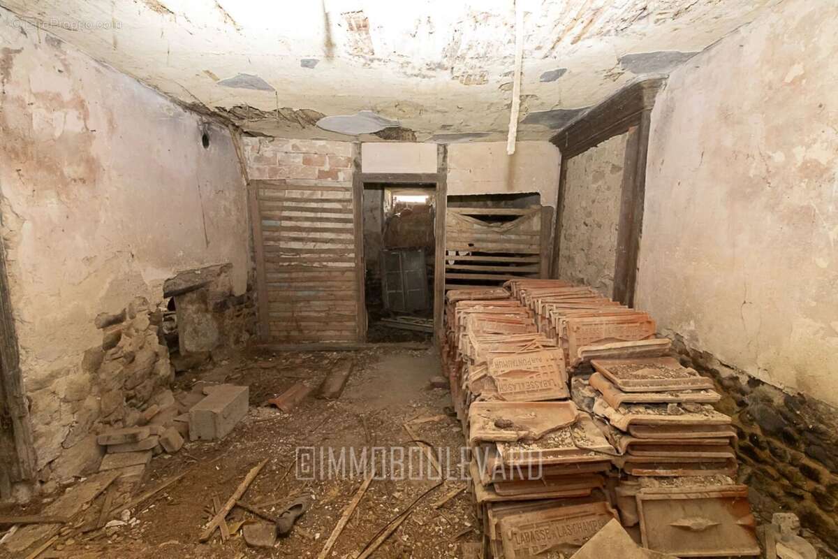 Maison à MONTEL-DE-GELAT