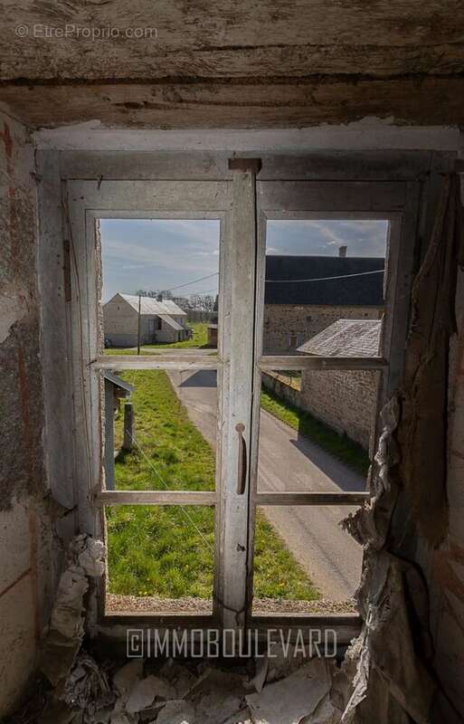 Maison à MONTEL-DE-GELAT