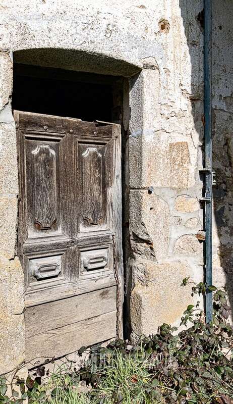 Maison à MONTEL-DE-GELAT