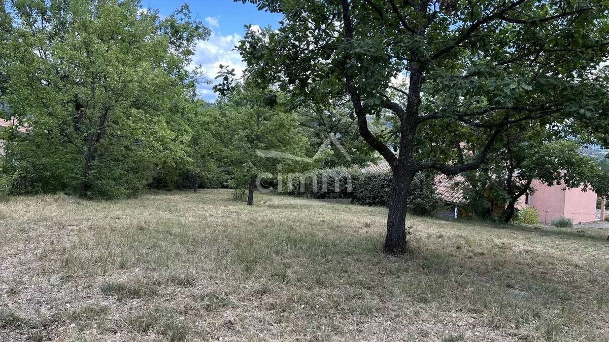 Maison à CHATEAUNEUF-DE-CHABRE