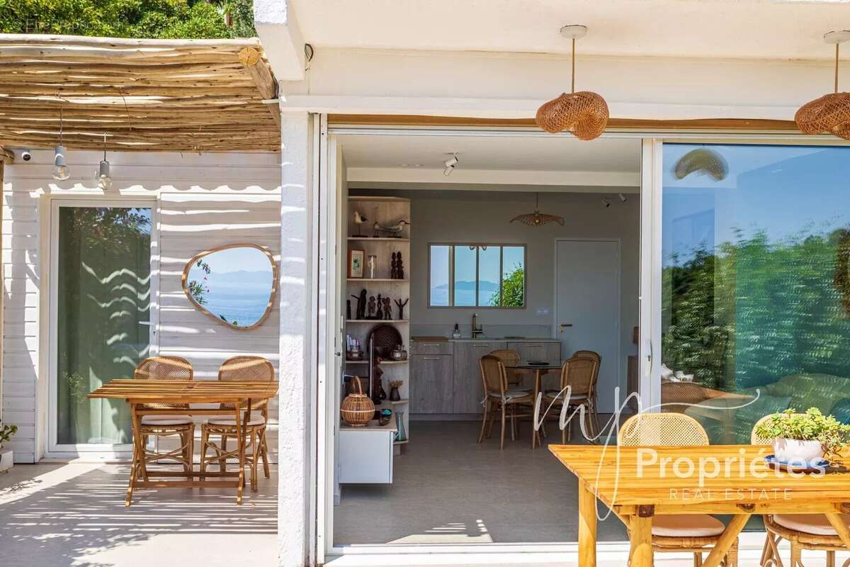 Appartement à LE LAVANDOU
