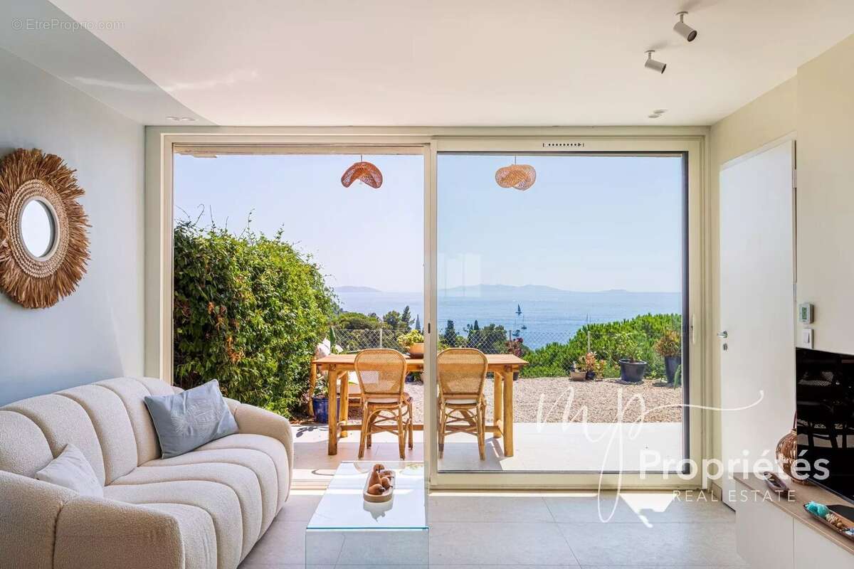 Appartement à LE LAVANDOU