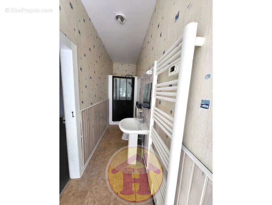 Maison à SAINT-JUNIEN