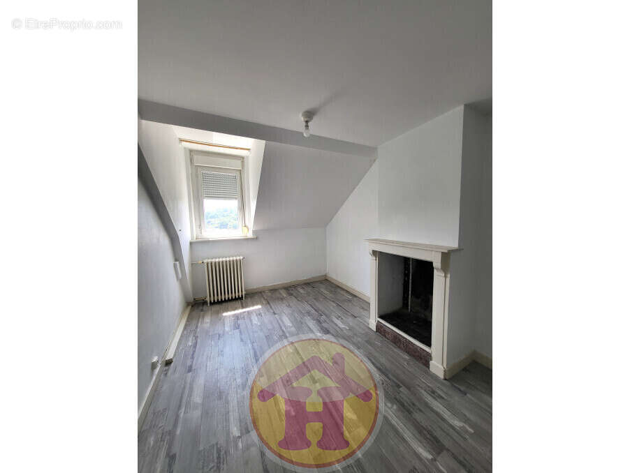 Maison à SAINT-JUNIEN