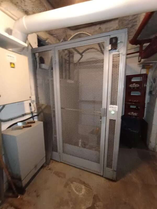 Commerce à SIN-LE-NOBLE