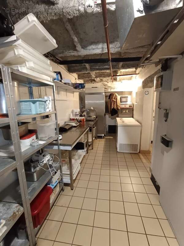 Commerce à SIN-LE-NOBLE