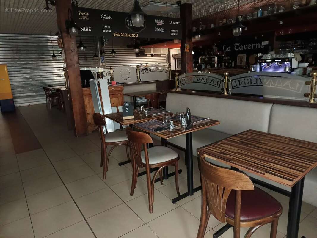 Commerce à SIN-LE-NOBLE