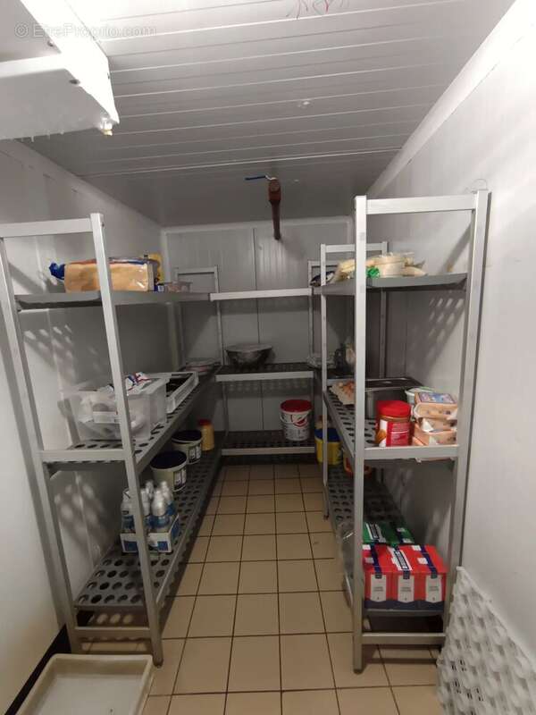 Commerce à SIN-LE-NOBLE