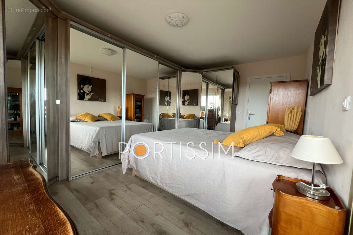 Appartement à SAINT-LAURENT-DU-VAR