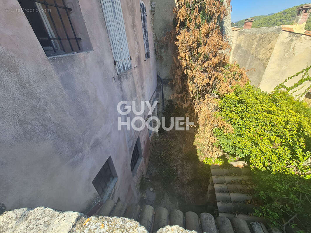 Maison à LE BARROUX