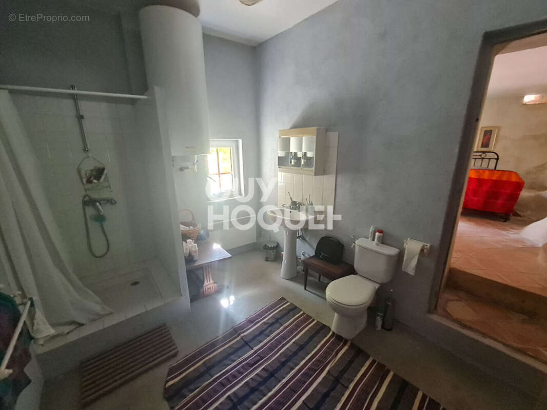 Maison à LE BARROUX