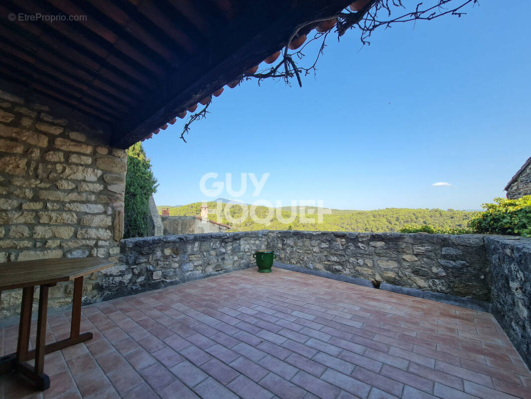 Maison à LE BARROUX