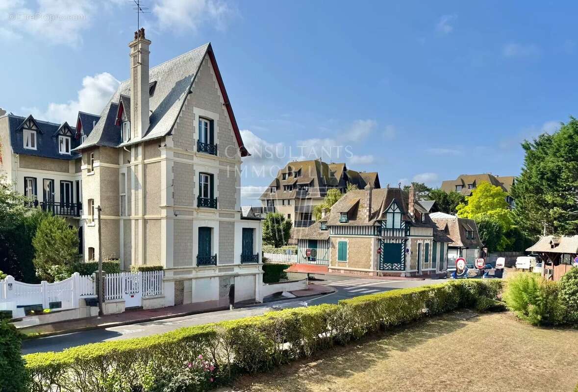 Appartement à DEAUVILLE