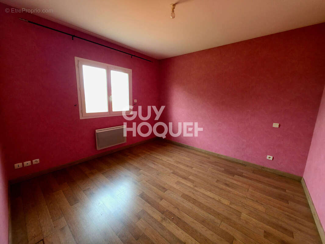 Maison à SAINT-MARTIN-LESTRA