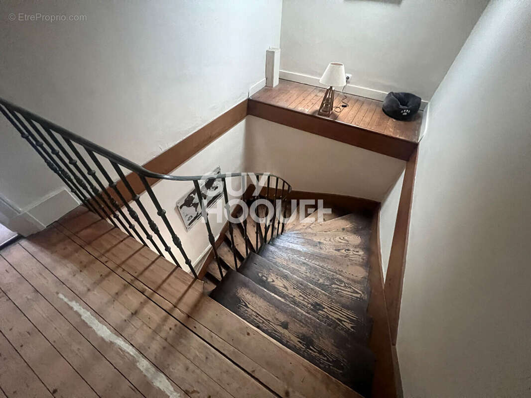 Maison à TOULON-SUR-ARROUX