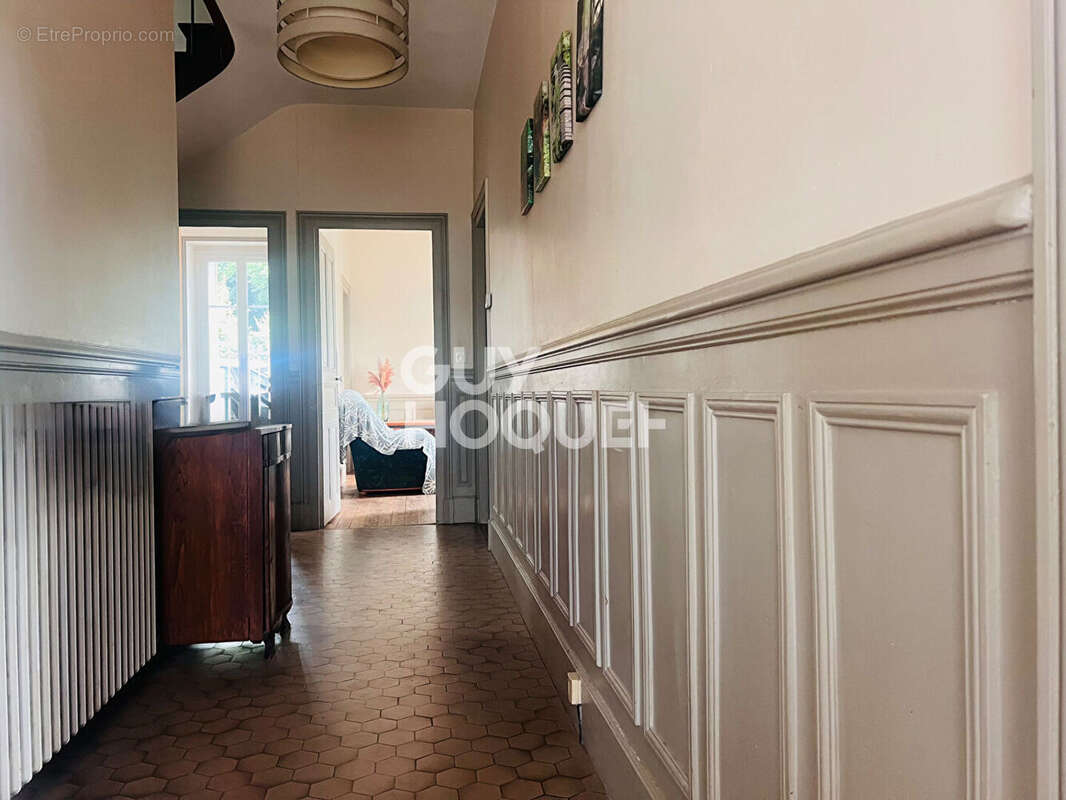 Maison à TOULON-SUR-ARROUX