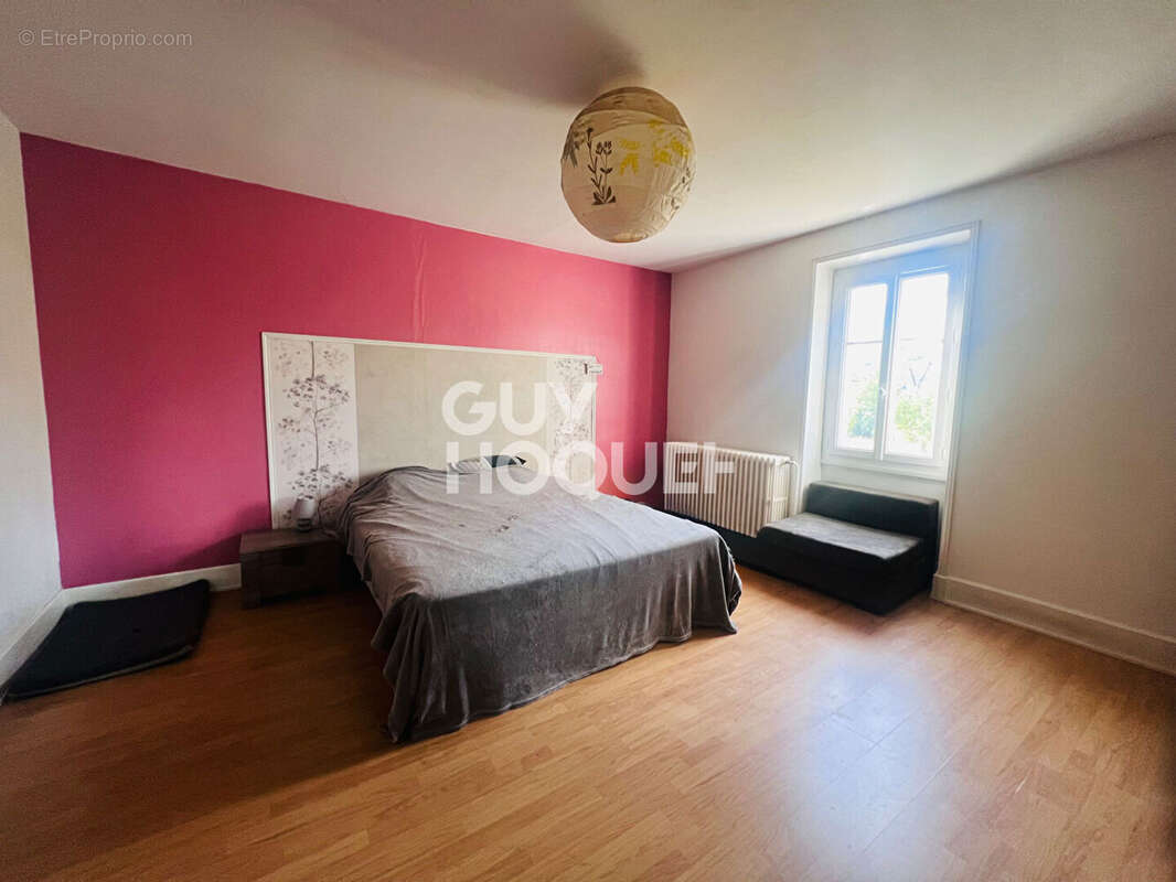 Maison à TOULON-SUR-ARROUX