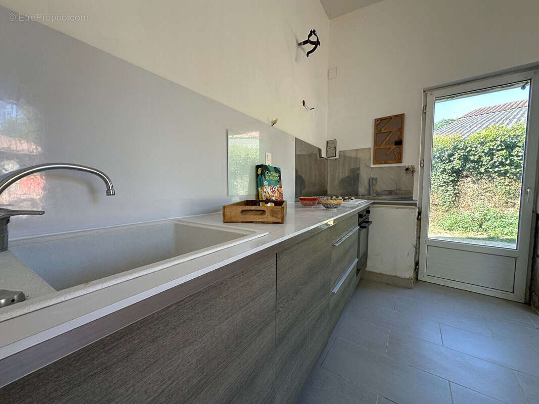 Maison à BUSSAC-SUR-CHARENTE