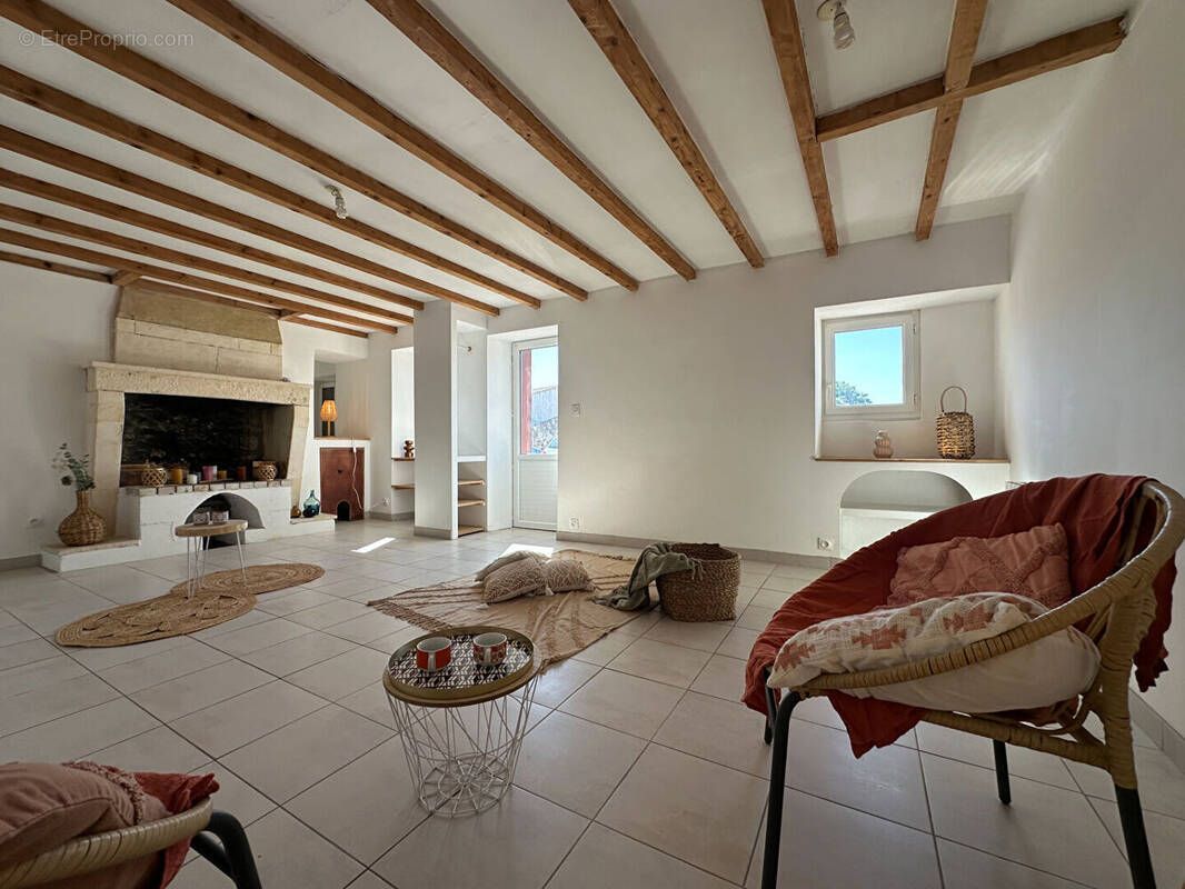 Maison à BUSSAC-SUR-CHARENTE