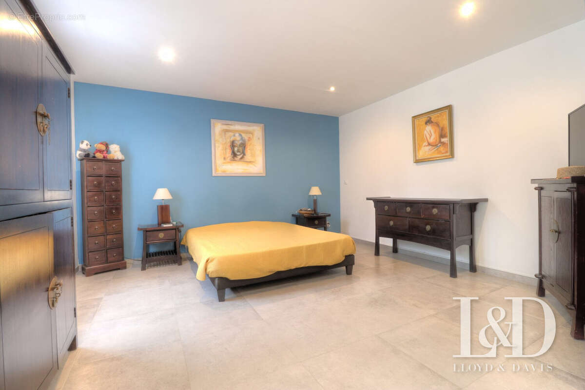 Maison à SAINT-QUENTIN-LA-POTERIE