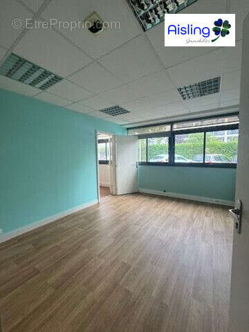 Commerce à JOUE-LES-TOURS