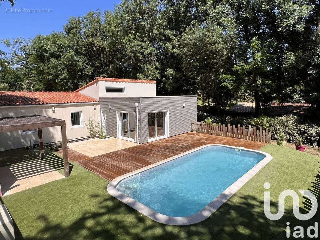 Photo 1 - Maison à EXIREUIL