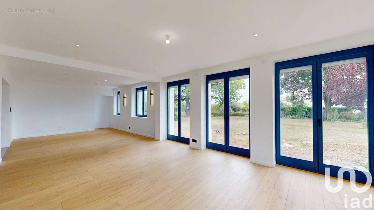 Photo 2 - Maison à ENNEZAT