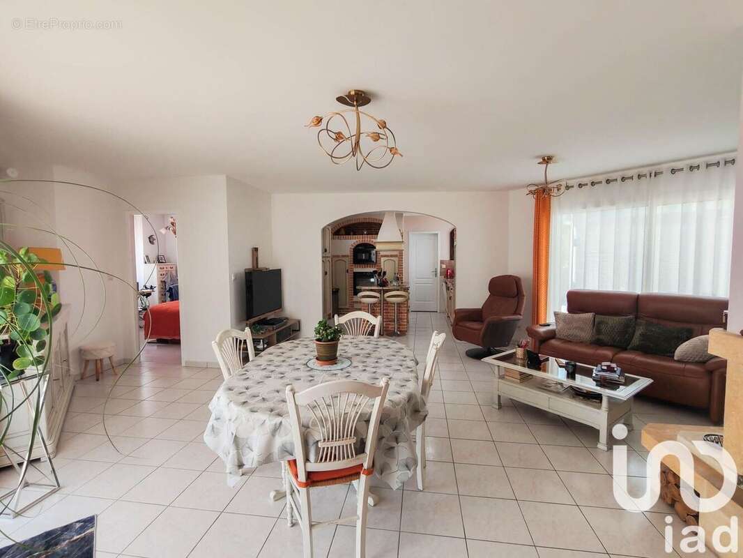 Photo 5 - Maison à LA CHAPELLE-AUBAREIL