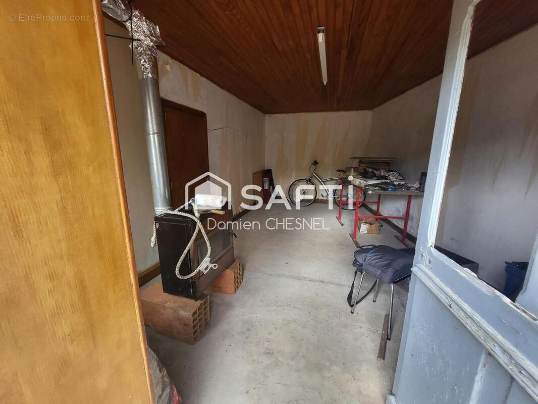 Photo 2 - Maison à AINAY-LE-CHATEAU