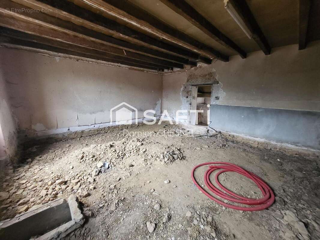 Photo 5 - Maison à AINAY-LE-CHATEAU