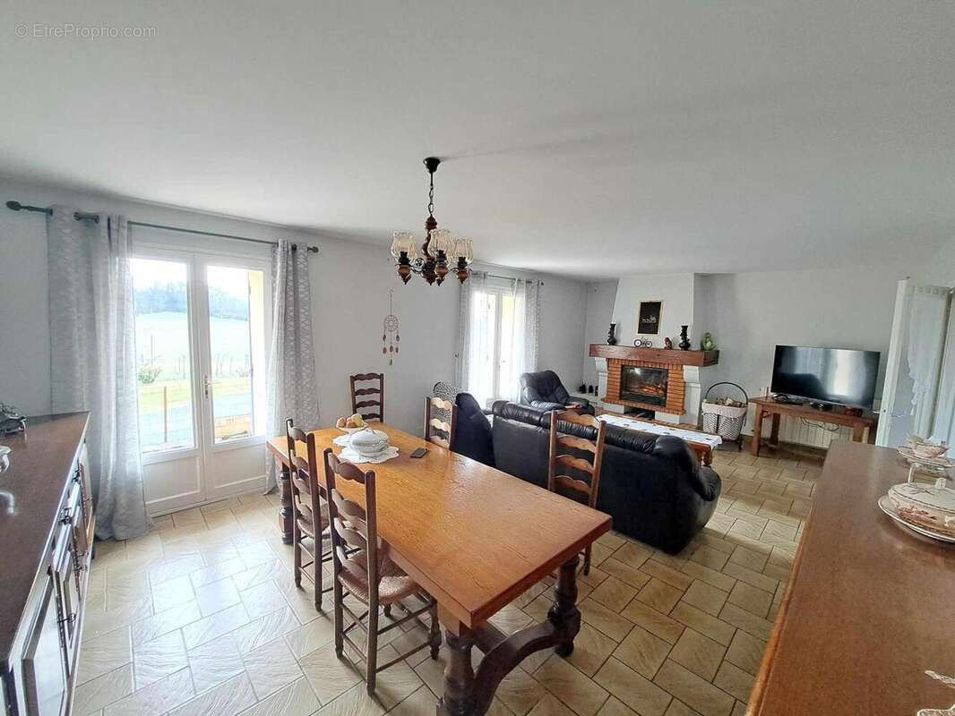 Photo 3 - Maison à DIEULIVOL