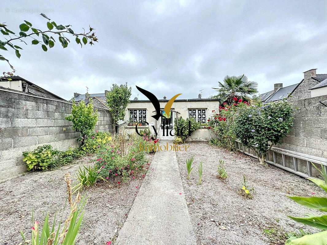 Maison à SAINT-BENOIT-DES-ONDES