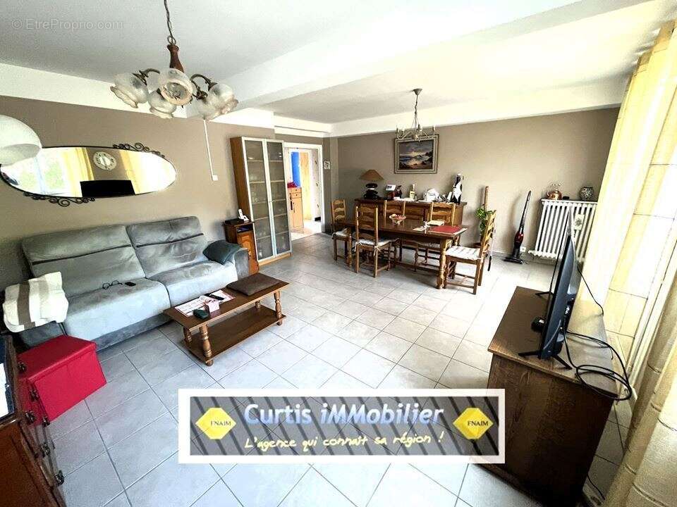 Appartement à SAINT-ETIENNE