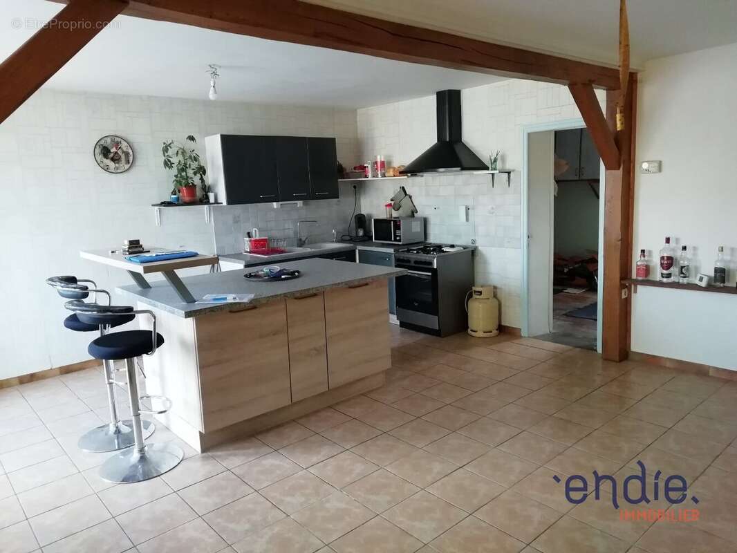 Maison à LA GUERCHE-SUR-L&#039;AUBOIS