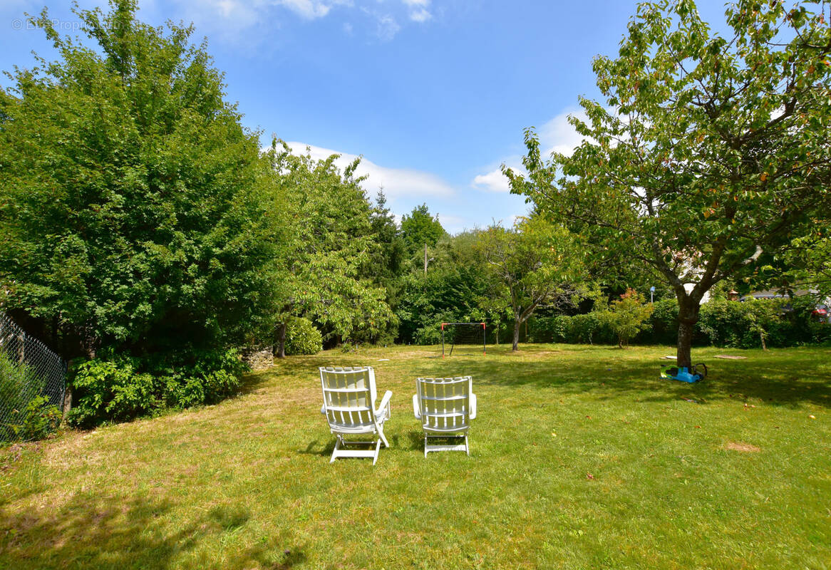Maison à LES ESSARTS-LE-ROI