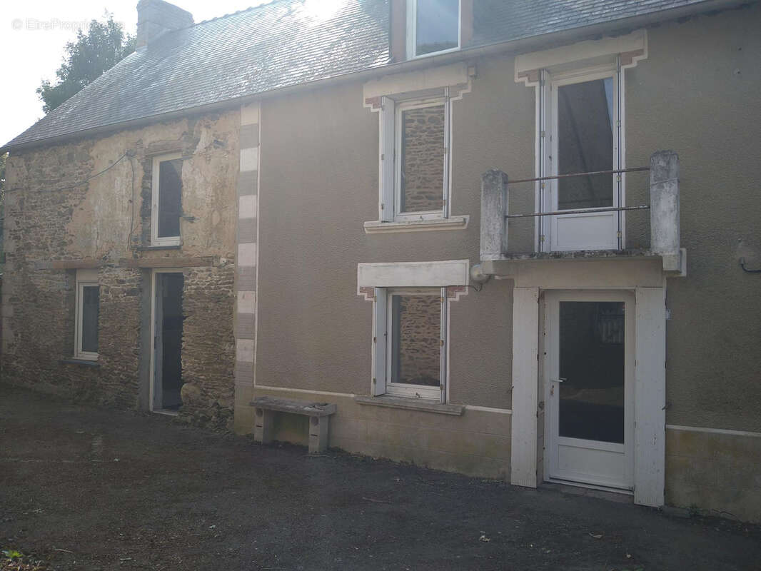 Maison à JAVRON-LES-CHAPELLES