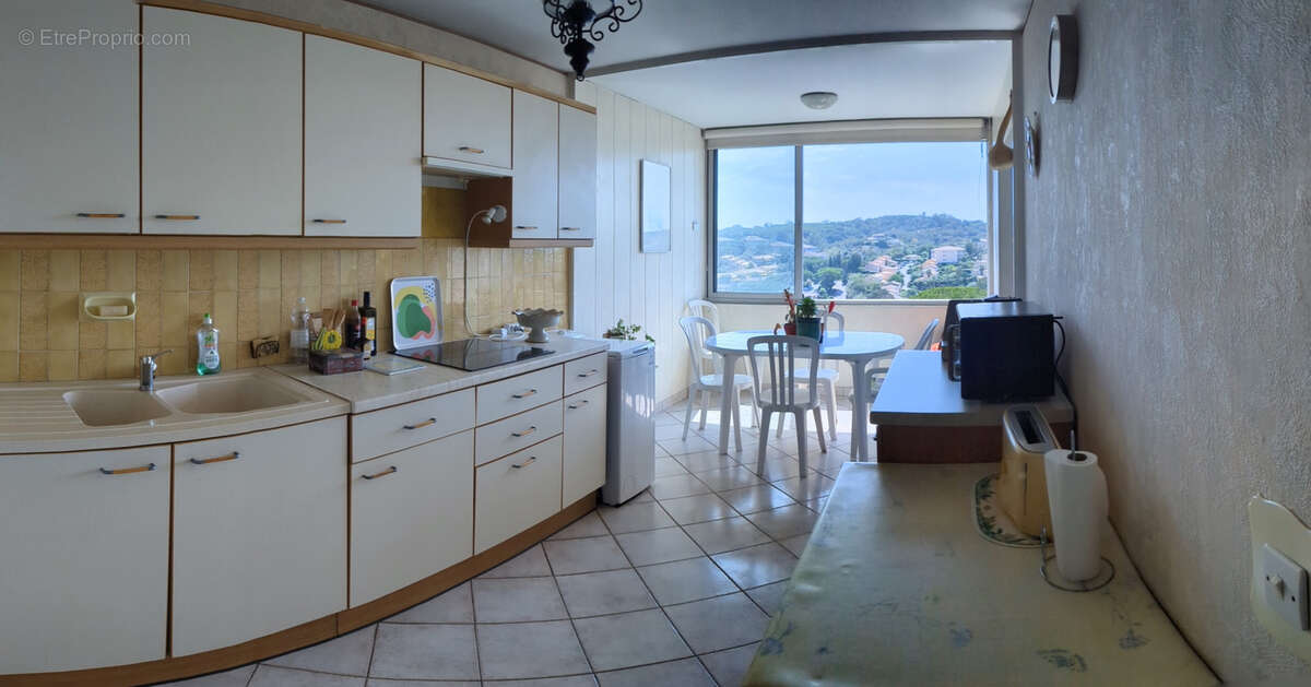 Appartement à LE CANNET