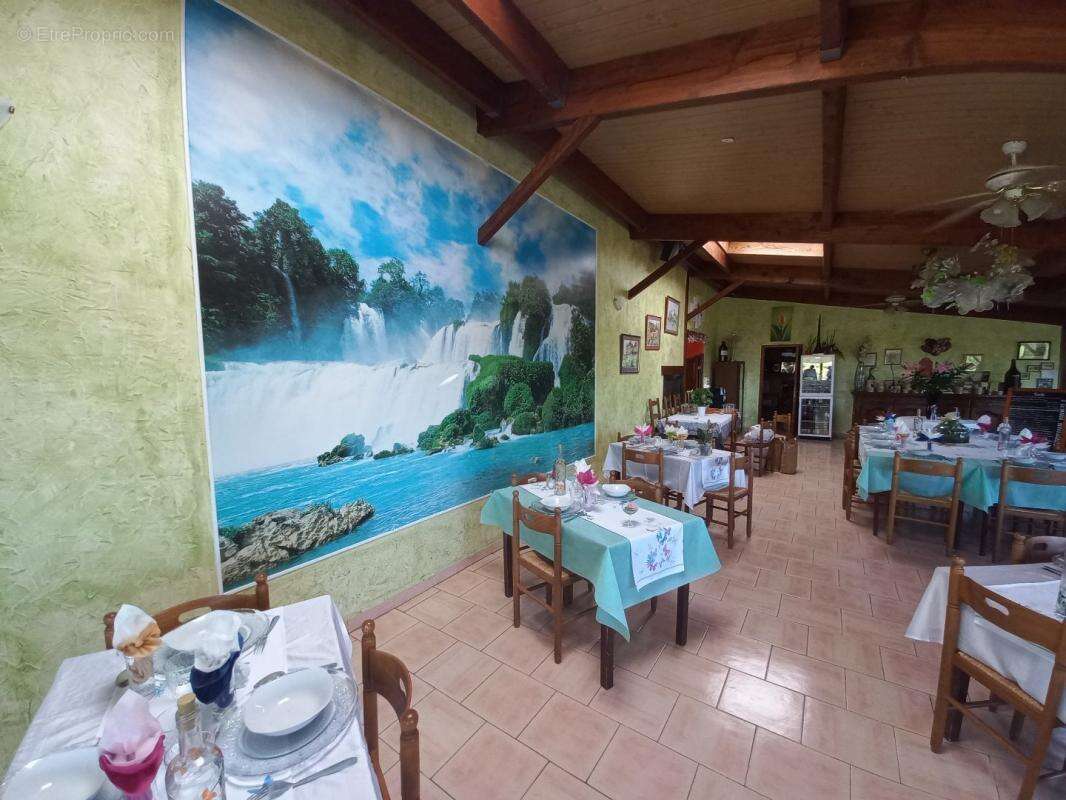 Commerce à ROUFFIGNAC-SAINT-CERNIN-DE-REILHAC