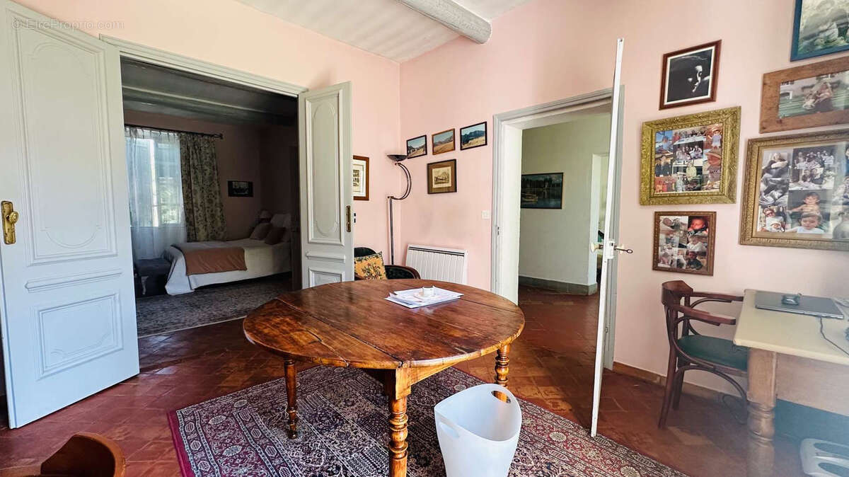 Maison à VAISON-LA-ROMAINE