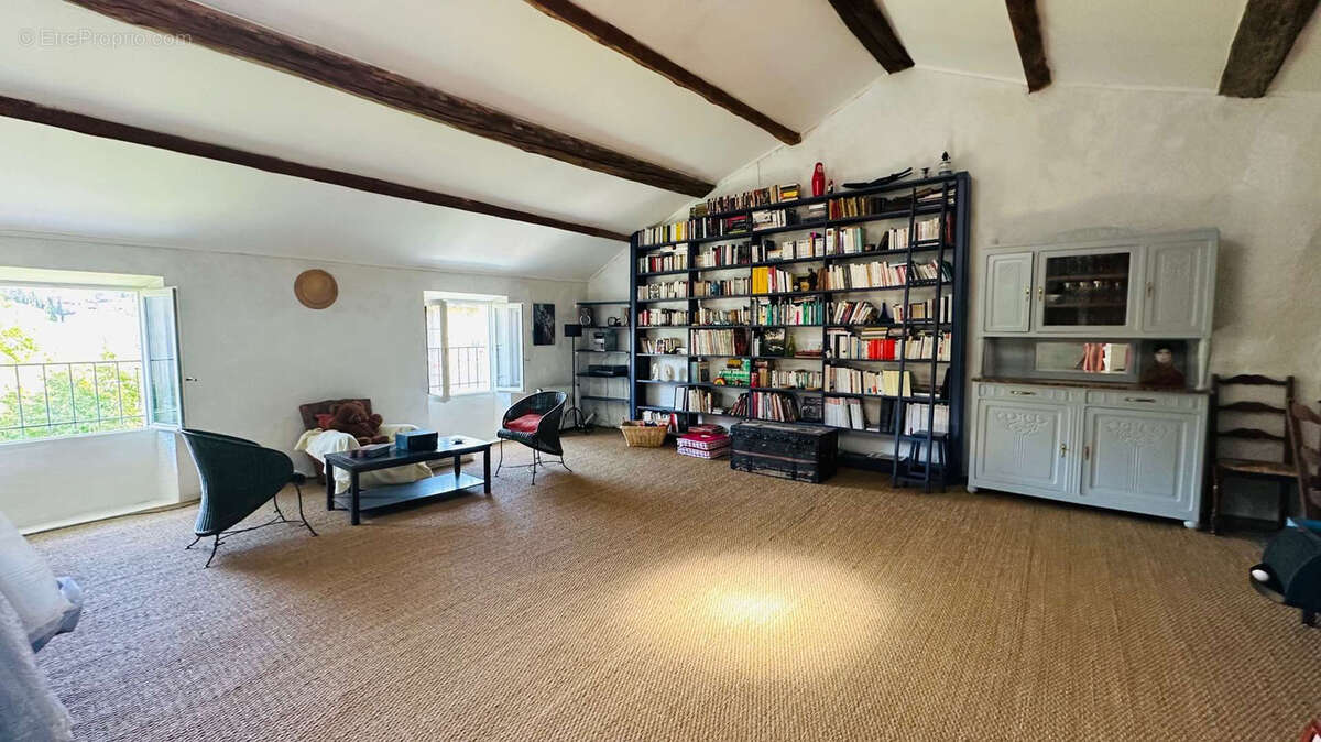 Maison à VAISON-LA-ROMAINE