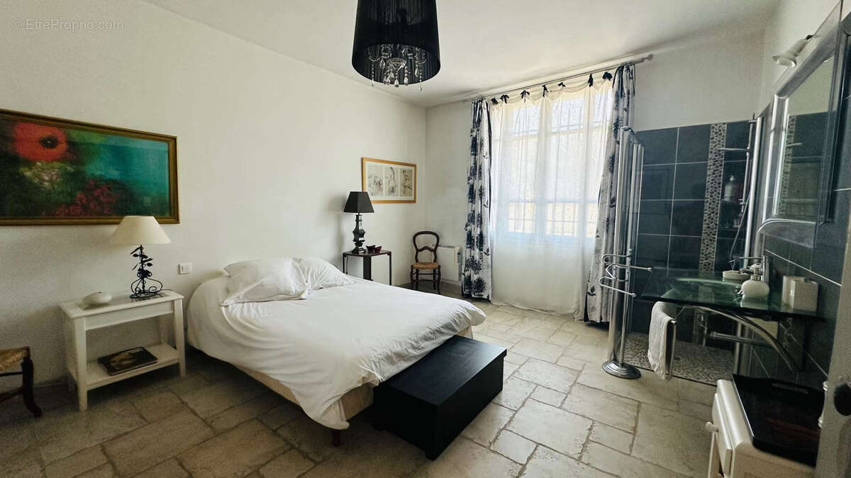 Maison à VAISON-LA-ROMAINE