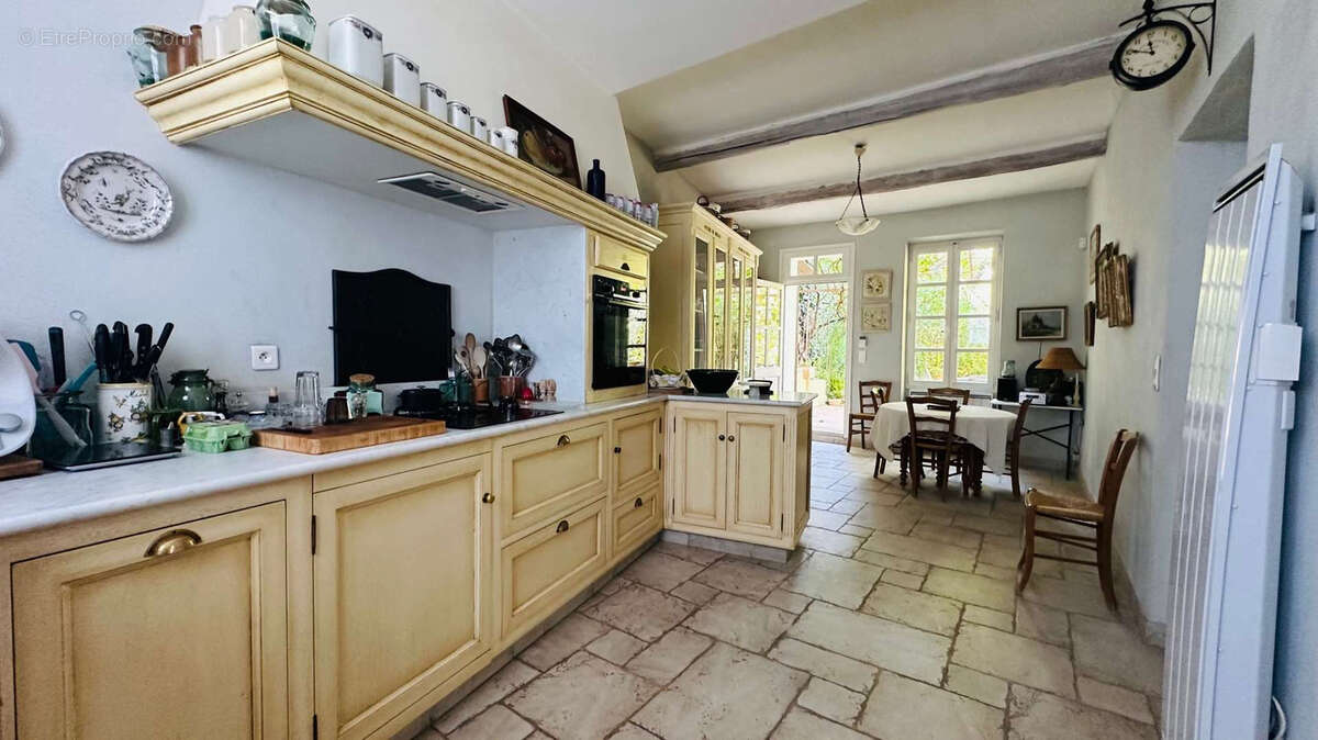 Maison à VAISON-LA-ROMAINE